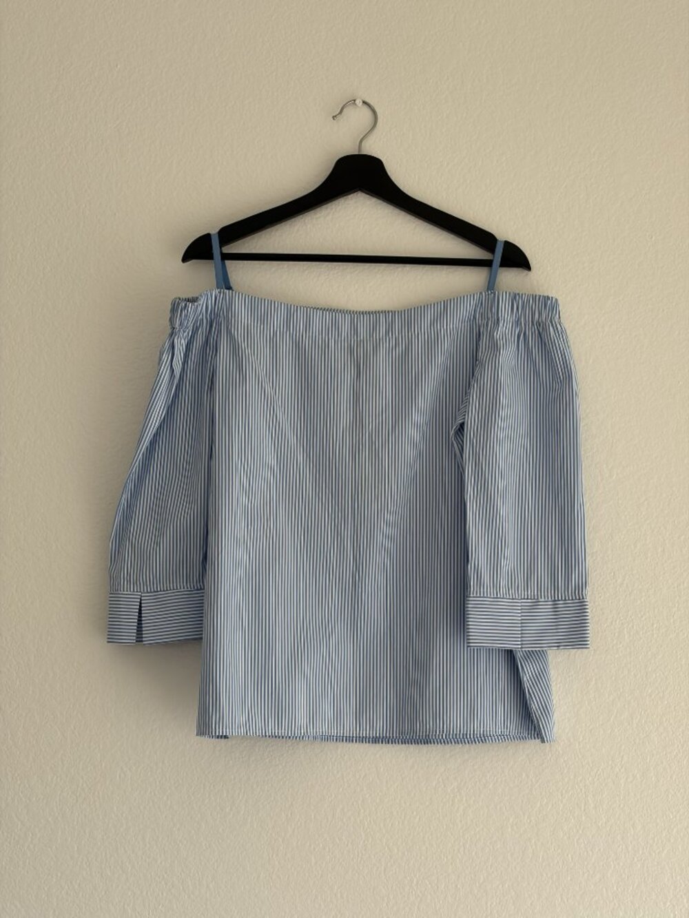 Como Vintage Embroidered Off-Shoulder Blouse - NWT - Picture 3 of 4